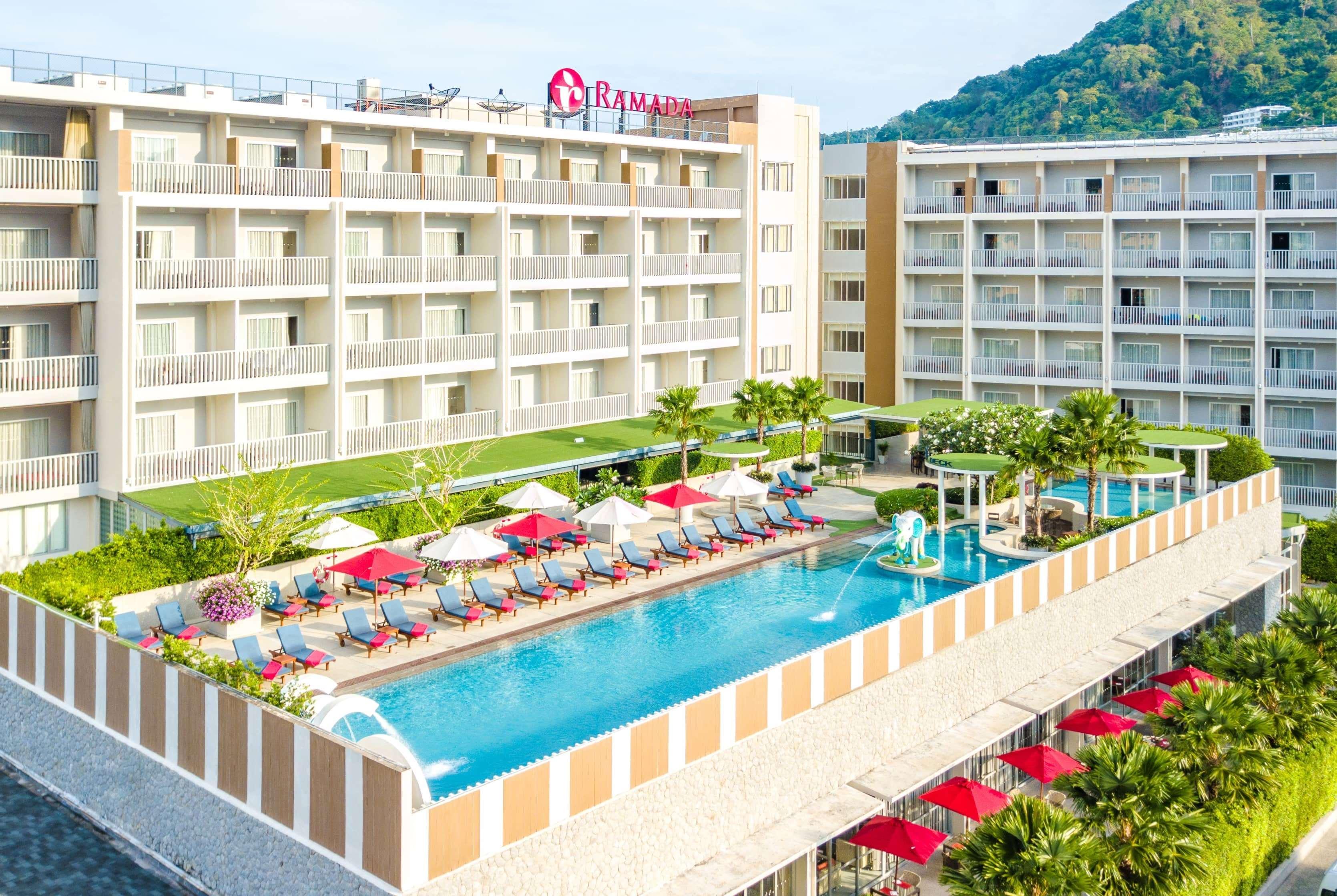 Ramada By Wyndham Phuket Deevana Patong Extérieur photo