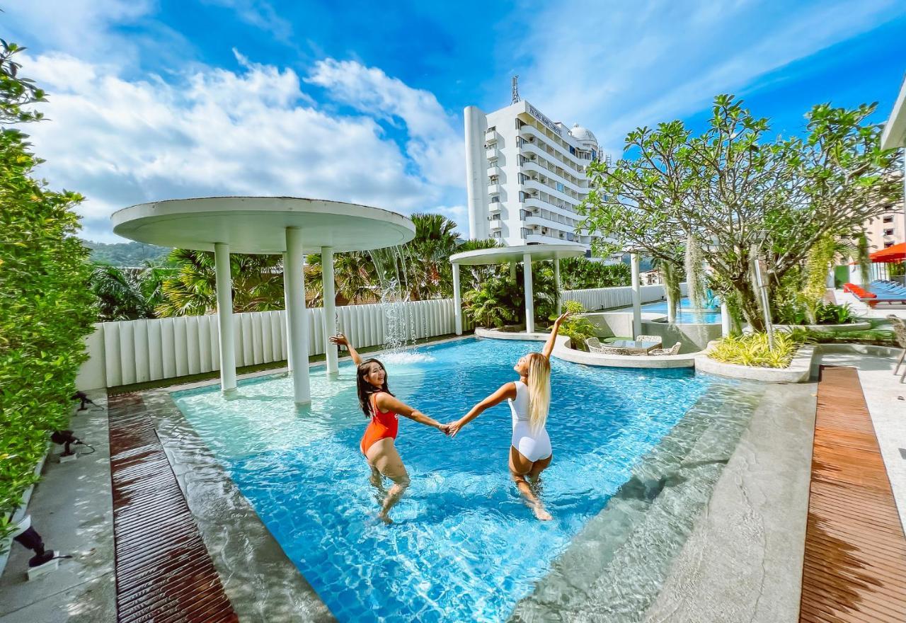 Ramada By Wyndham Phuket Deevana Patong Extérieur photo