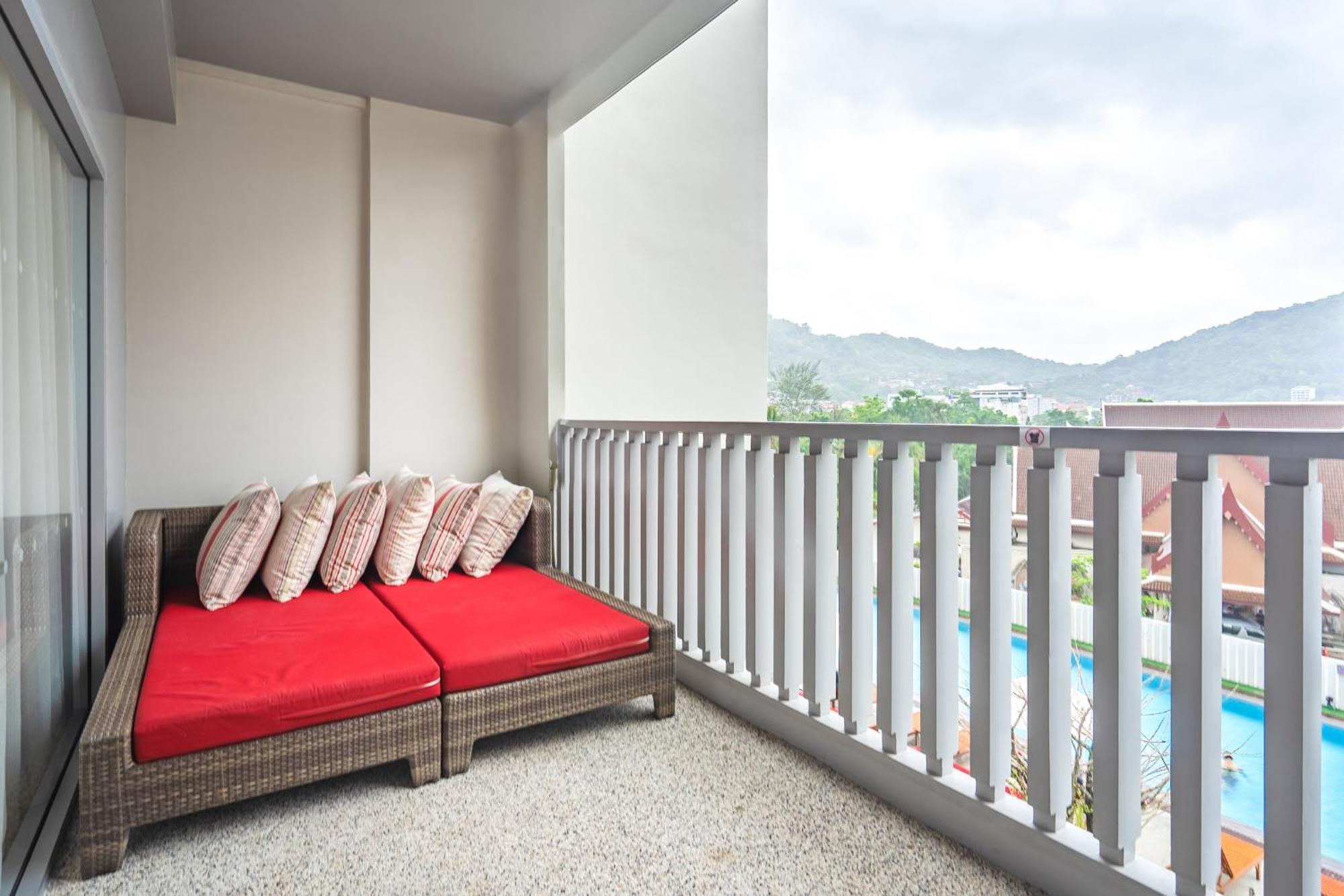 Ramada By Wyndham Phuket Deevana Patong Extérieur photo
