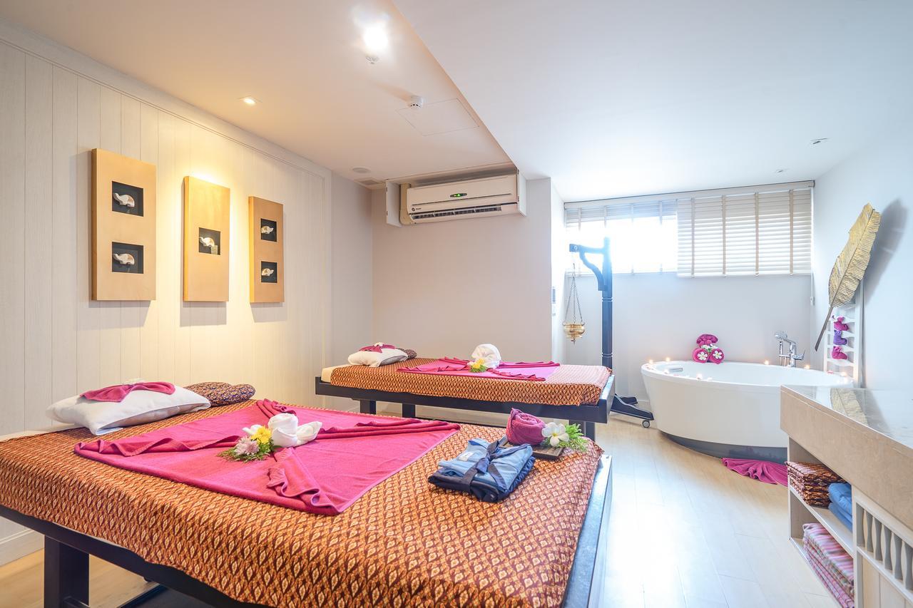 Ramada By Wyndham Phuket Deevana Patong Extérieur photo